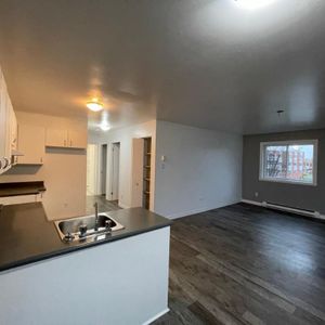 Beau 4 1/2 libre maintenant à Ste-Catherine (rive-sud de Mtl) - Photo 2