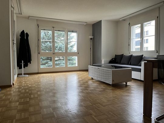 Ihr neues Zuhause: 4.5 Zimmerwohnung mit Balkon - Foto 1
