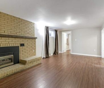 For Lease - 5466 Randolph Crescent, Burlington, Ontario - Photo 1