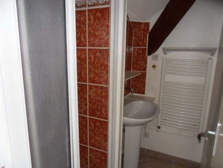 Location Appartement 3 pièces 69m² BAYEUX 14400 - Photo 3