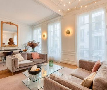 Location appartement, Paris 7ème (75007), 3 pièces, 81.33 m², ref 8... - Photo 2