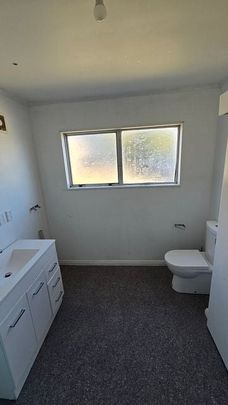 Charming 2BR Unit with Balcony! - Photo 1