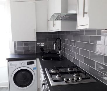1 Bed Flat, Talbot Road, E7 - Photo 4