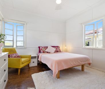 GORGEOUS COTTAGE READY FOR YOU TO CALL HOME! - Photo 6