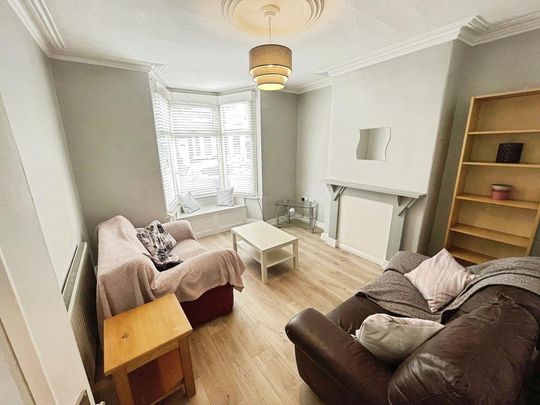 4 bedroom house share to rent - Photo 1
