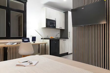 Calle de la Princesa, Madrid, Community of Madrid 28008 - Foto 2