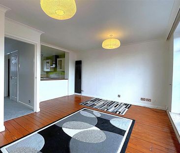 3 bedroom townhouse to rent - Photo 2