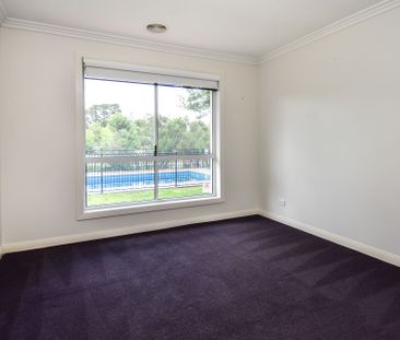 13 Kaleno Way, Orange. - Photo 3