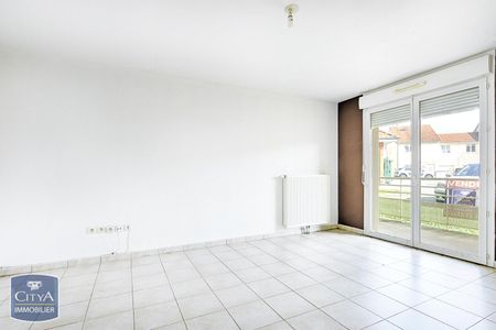 Location Appartement 2 pièces 46m² GRAND CHARMONT 25200 - Photo 4