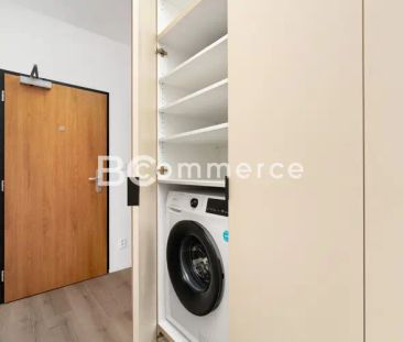Pronájem bytu 1+kk s terasou a zahrádkou, a parkovacím stáním 20 m - Photo 4