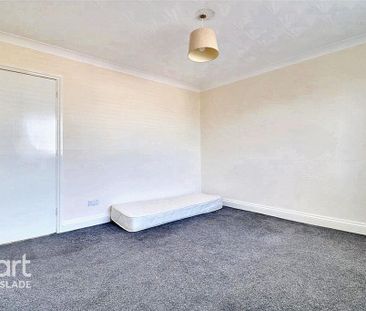 2 bedroom semi-detached house to rent - Photo 4
