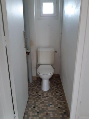 TYPE 2 18 RUE EUGENE SUE - Photo 2