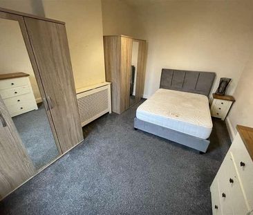 Park Road, Adlington, PR7 - Photo 1