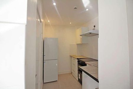 Bolton Road, BL8 - Photo 2