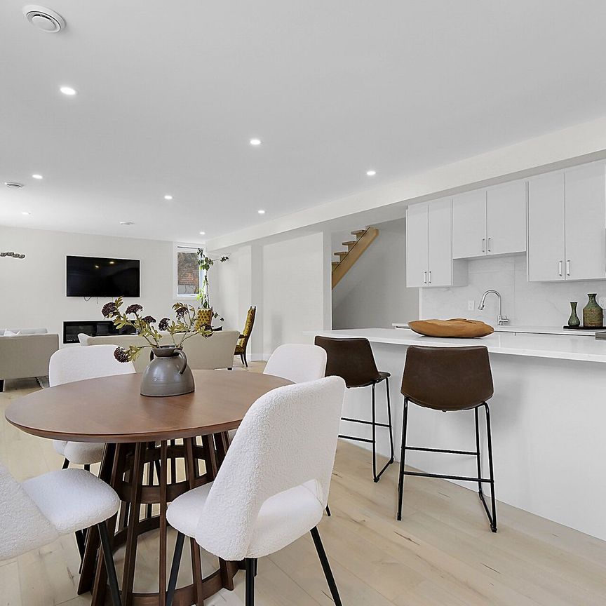 For Lease - 623 Rowanwood Avenue, Carlingwood - Westboro and Area, Ontario - Photo 1