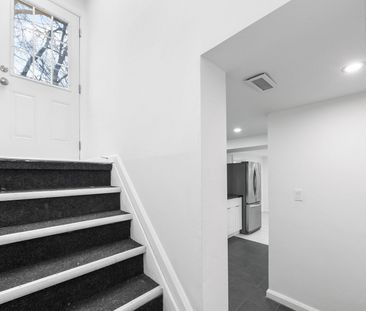 For Lease - 122 Longford Drive Unit# Basement, Newmarket, Ontario - Photo 1