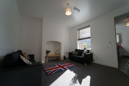 13 Ridding Terrace, NG3 1DW, NOTTINGHAM - Photo 4