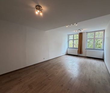 Appartement te huur - foto 1