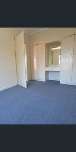 SPACIOUS ONE BEDROOM - Photo 4