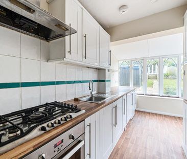 3 bedroom semi-detached house to rent - Photo 5