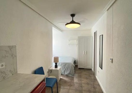 Carrer San Edesio, Manises, Valencian Community 46940