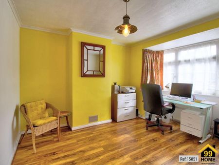 4 bed Semi-detached in Fairfax Road , Woking, GU22 9HN - Photo 3