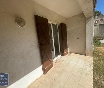 Location Appartement 1 pièce 27m² CHATEAUNEUF LES MARTIGUES 13220 - Photo 1