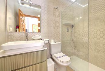 Villa for rent in Cumbre del Sol with 5 bedrooms