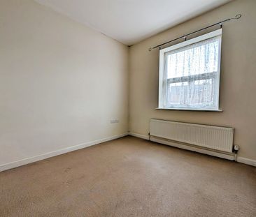 Emsworth Road, SO15 - Photo 2