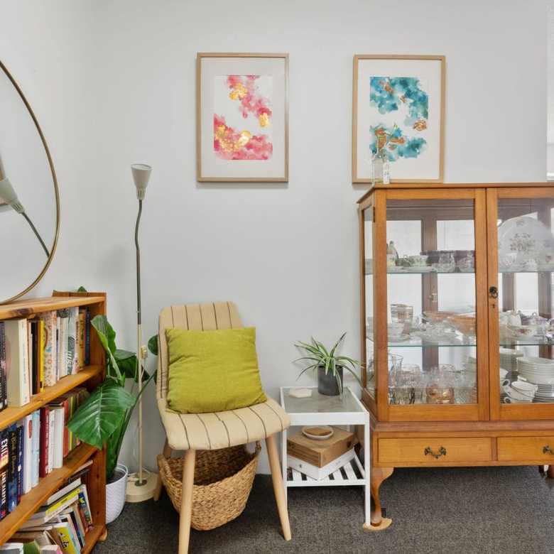 Walking distance to parks and shops. - Photo 1