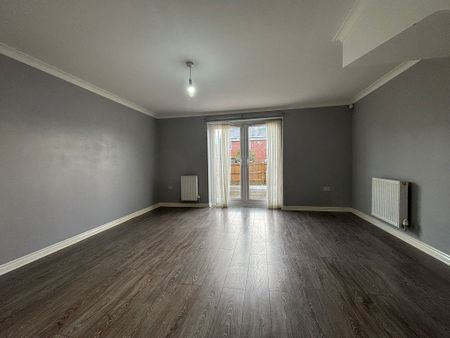 Grenadier Drive, Lower Stoke - Photo 2