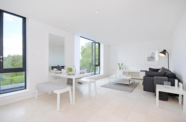 OVAL ROAD, NW1, London - Photo 1