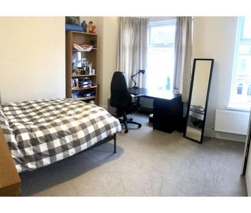 4 bedroom terraced house to rent - Photo 6