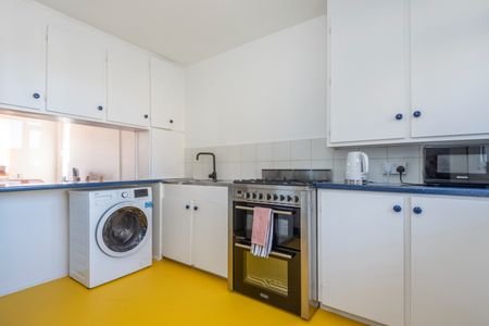 3 Bed Flat, Harold House, E2 - Photo 4
