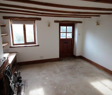 2 bedroom terraced house to rent - Photo 2