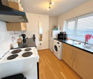 Priory Close, Kirk Hallam, Ilkeston, Derbyshire, DE7 - Photo 6