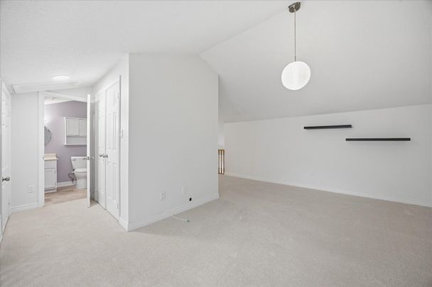 For Lease - 1663 NASH Road Unit# D16, Clarington, Ontario - Photo 1