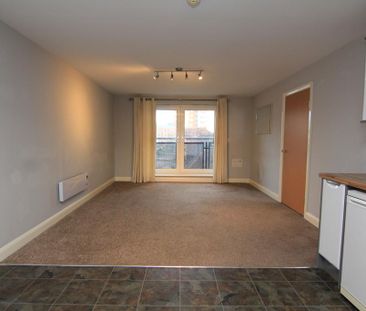 3 bedroom apartment to rent - Photo 3