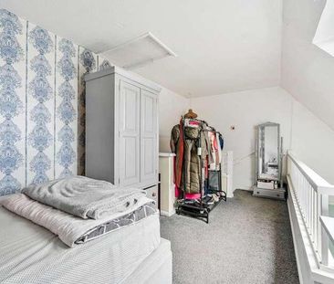 Veryan, Goldsworth, GU21 - Photo 5