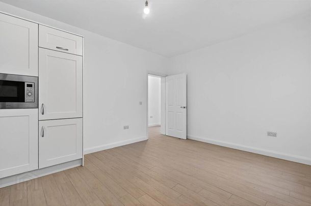 Apt 2, 51 53bridge Street, Lisburn, BT28 1XZ - Photo 1