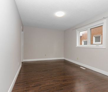 For Lease - 101 Hullrick Drive, Toronto, Ontario - Photo 5