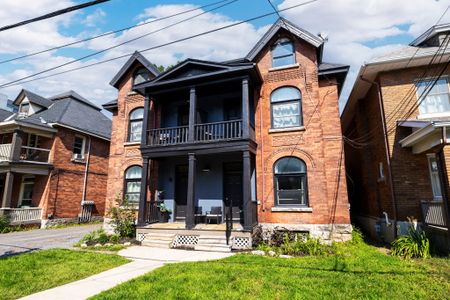 85 Fifth Ave #1, Ottawa, ON K1S 2M3, Canada - Photo 2