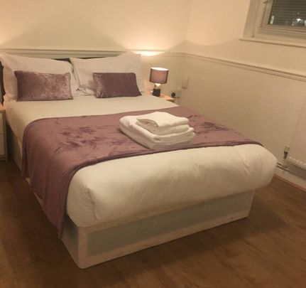 2 bedroom flat for rent - Photo 1