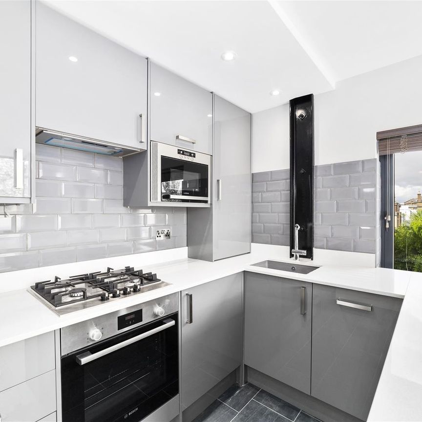 Villiers Road, Willesden, London - Photo 1