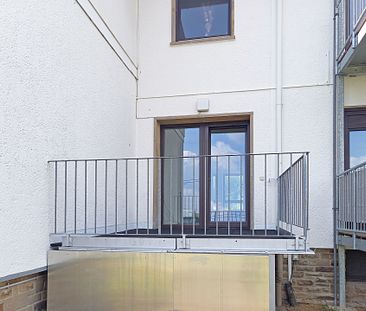Helle 2 Zimmer Wohnung (Hochpaterre) zur Miete mit Balkon in ruhiger Wohngegend! - Photo 5