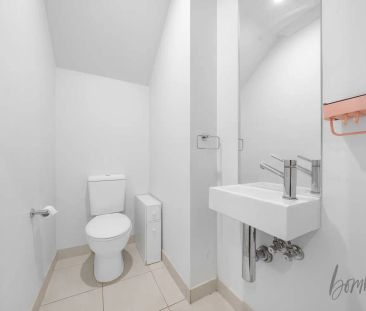 “MODERN LIVING IN THE HEART OF CRAIGIEBURN” - Photo 1