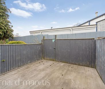 2 bedroom terraced house to rent - Photo 6