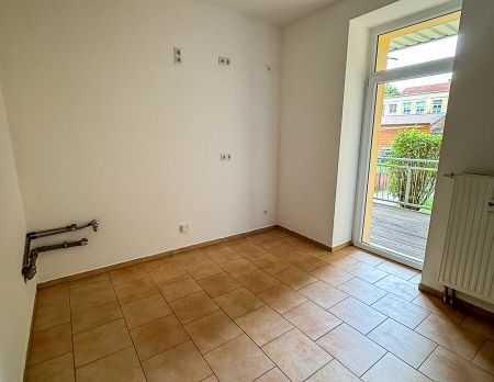 Schicke 2-Raum-Wohnung mit Balkon auf dem Zeller Berg! - Foto 1