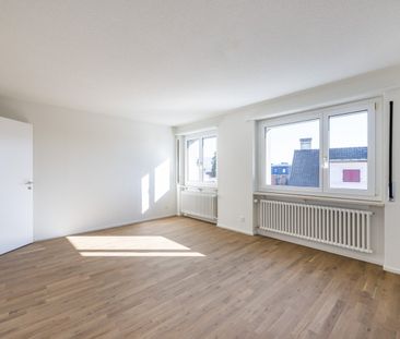 Erstbezug nach Totalsanierung! 2.5-Zimmerwohnung mit Traumküche suc... - Foto 2