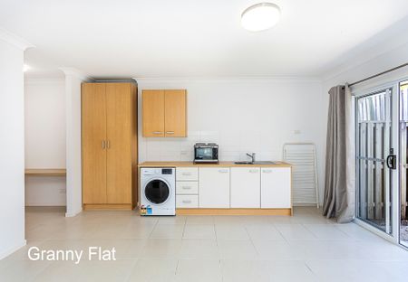 3a Perkins Close, Reedy Creek QLD 4227 - House For Rent | Domain - Photo 4